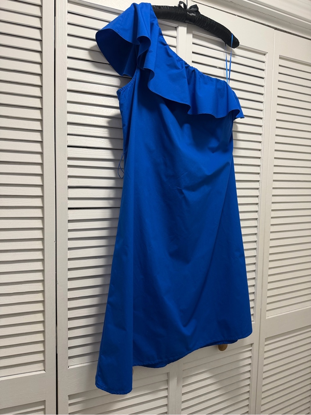 Banana Republic One-Shoulder Ruffle Dress in Cobalt Blue - Picture 4 of 10